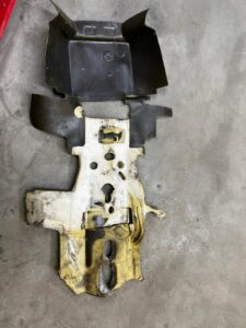 OSŁONA MATA WYGŁUSZENIE TUNELU ŚRODKOWEGO PORSCHE CAYENNE COUPE 9Y3 9Y0