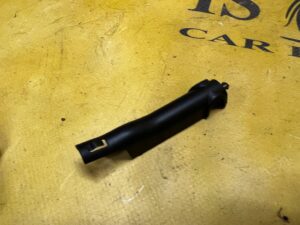 ZAŚLEPKA OSŁONA WIĄZKI LUSTERKA WEWNĘTRZNEGO FORD MUSTANG VI