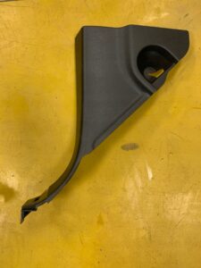 OSŁONA NAKŁADKA PROGU SŁUPKA LEWA NISSAN E-NV200