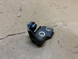 ZAWIAS DRZWI PRZÓD PRAWY DOLNY FORD EXPLORER MK6