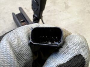 SZYNY ZAPINKA KLAMRA PASA BEZPIECZEŃSTWA FOTELA PRZÓD PRAWY FORD FUSION USA