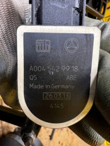 CZUJNIK POZIOMOWANIA LAMP TYŁ PRAWY MERCEDES GL X166