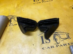 OSŁONA IZOLACYJNA SŁUPKA TŁUMIENIE PRZEDNIE MERCEDES GL X166