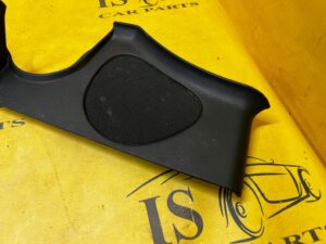 OSŁONA MASKOWNICA GŁOŚNIKA TYŁ LEWA CHEVROLET CORVETTE C5 97-04