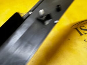 LISTWA KAROSERYJNA SZYBY BŁOTNIKA TYŁ PRAWY PEUGEOT 5008 II