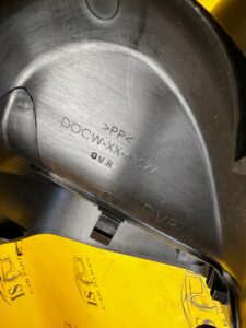 OSŁONA ZAŚLEPKA PROWADNICY FOTELA TYŁ PRAWY JEEP GRAND CHEROKEE WK2