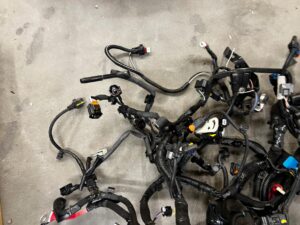 WIĄZKA INSTALACJA OKABLOWANIE SILNIKA RENAULT DACIA 1.5 BLUE DCI K9K U874