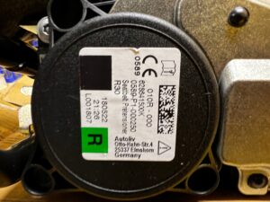 PAS BEZPIECZEŃSTWA PRZÓD PRZEDNI LEWY BMW X5 F15 X6 F16 NOWY OEM