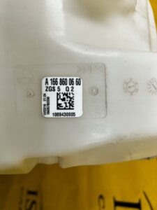 ZBIORNIK POMPKA WLEW SPRYSKIWACZY MERCEDES GLS X166