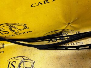 KOMPLET RAMIONA PIÓRA WYCIERACZEK AUDI A8 D4