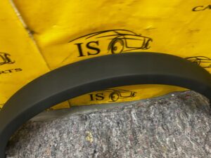 LISTWA POSZERZENIE BŁOTNIKA TYŁ PRAWA PRAWY 33″ FORD BRONCO 21-