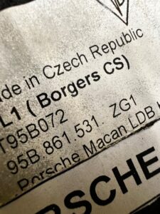 WYKŁADZINA PODŁOGA DYWAN BAGAŻNIKA PORSCHE MACAN 95B