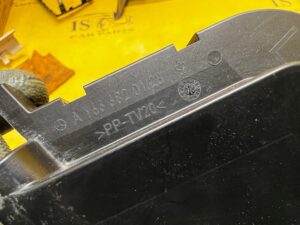 WYGŁUSZENIE MASKI POKRYWY SILNIKA PRZÓD LEWE MERCEDES GL X166