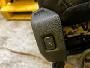 FOTEL PRZÓD PRAWY PASAŻERA AIRBAG ALLURE ELEKTRYCZNY PEUGEOT 3008 II EU