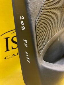 BOCZEK TAPICERKA DRZWI PRAWY PRZÓD PEUGEOT 208 A9 5D POLIFT