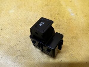 PANEL PRZEŁĄCZNIK SZYB TYŁ LEWY 4 DRZWI FORD BRONCO 21-