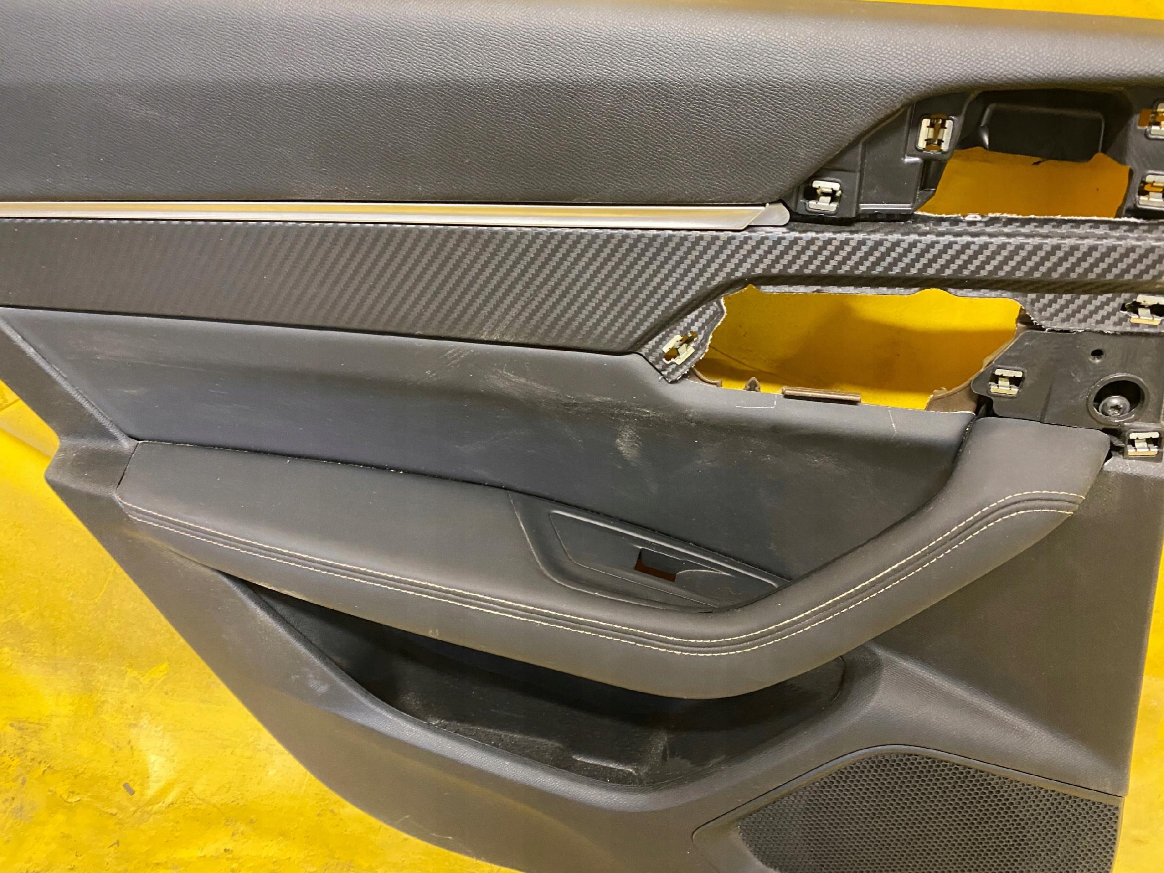 TAPICERKA DRZWI LEWY TYŁ PEUGEOT 508 II GT LINE