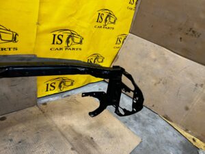 STELAŻ MOCOWANIE RURA DESKI KONSOLI AUDI A8 D4