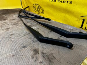 KOMPLET RAMIONA WYCIERACZKI PRZÓD PEUGEOT 508 I EU