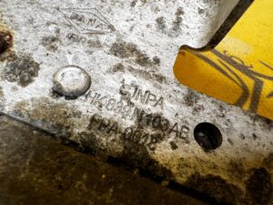 CHŁODNICZKA CHŁODNICA PALIWA RANGE ROVER VELAR L560 2.0 D