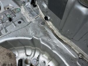 ĆWIARTKA BŁOTNIK SŁUPEK PRÓG TYŁ PRAWY DACIA SANDERO III STEPWAY