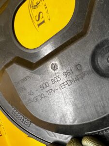 POKRYWA OSŁONA POMPY PALIWA POD KANAPĄ VOLKSWAGEN GOLF VIII AUDI SKODA