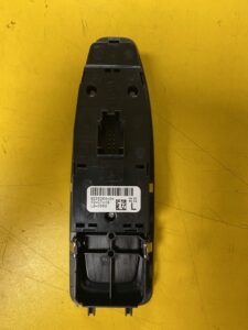 LEWY PRZEŁĄCZNIK SZYB LUSTEREK BMW F20 F21 F22 F23