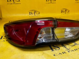 KOMPLET LAMPY LAMPA TYŁ PRAWY PRAWA LEWY LEWA FORD ESCAPE MK4 USA