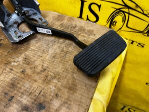 PEDAŁ HAMULCA AUTOMAT FORD BRONCO 21-