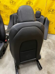 KOMPLET FOTELI FOTELE KANAPA PRZÓD TYŁ AIRBAG TESLA MODEL 3 EUROPA