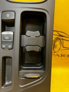 OSŁONA DEKOR TUNELU ŚRODKOWEGO RENAULT MEGANE IV