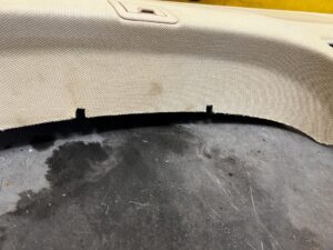 PÓŁKA TYLNA BLENDY GŁOŚNIKÓW BOSE AUDI A8 D4