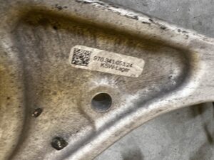 ZWROTNICA WAHACZ PRZÓD LEWY PORSCHE PANAMERA 970 I LIFT HYBRID RWD 2WD