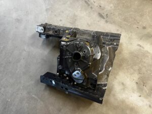 ĆWIARTKA PODŁUŻNICA FARTUCH KIELICH PRZÓD LEWY RANGE ROVER VELAR L560