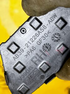 ZAŚLEPKA DRZWI PRZEDNIE PRZEDNICH PRAWE PRAWYCH FORD RANGER MK5 V WILDTRAK