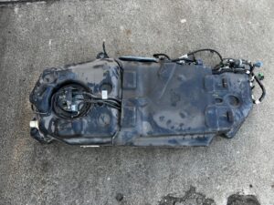 KOMPLET ZBIORNIK BAK POMPA PALIWA FORD EXPLORER MK6 3.3 V6 FHEF HYBRID