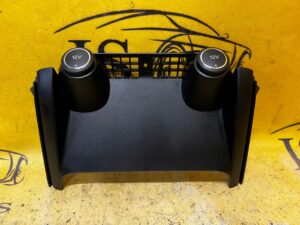 OSŁONA DESKI PANEL ŚRODKOWY GNIAZDO 12V FORD RANGER MK5 V WILDTRACK