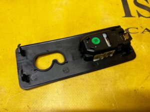 NOWA LAMPKA OŚWIETLENIE KABINY WNĘTRZA PRAWA LAND ROVER DISCOVERY 5 V L462