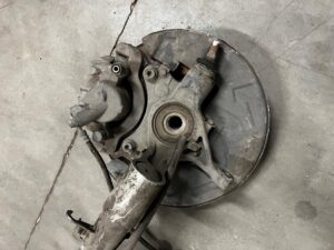 NOGA ZWROTNICA AMORTYZATOR PRZÓD LEWY CITROEN DS5 I 2.0 HDI HYBRID