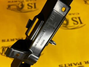 UCHWYT MOCOWANIE OSŁONY SŁUPKA A PRZÓD PRAWY FORD KUGA MK3