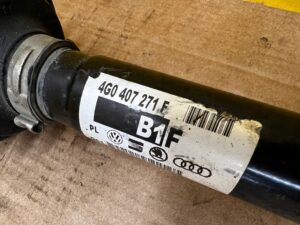 PÓŁOŚ PRZÓD PRZEDNIA LEWY LEWA AUDI A8 D4 3.0 TDI