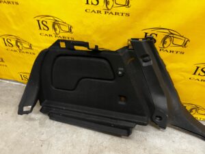 LEWY BOCZEK BAGAŻNIKA TYŁ INFINITI Q30 QX30