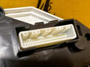 LICZNIK ZEGARY NISSAN X-TRAIL T32 BENZYNA POLIFT