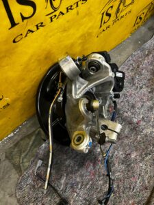 ZWROTNICA TARCZA ZACISK PIASTA TYŁ LEWY SUBARU FORESTER VI SL 25-