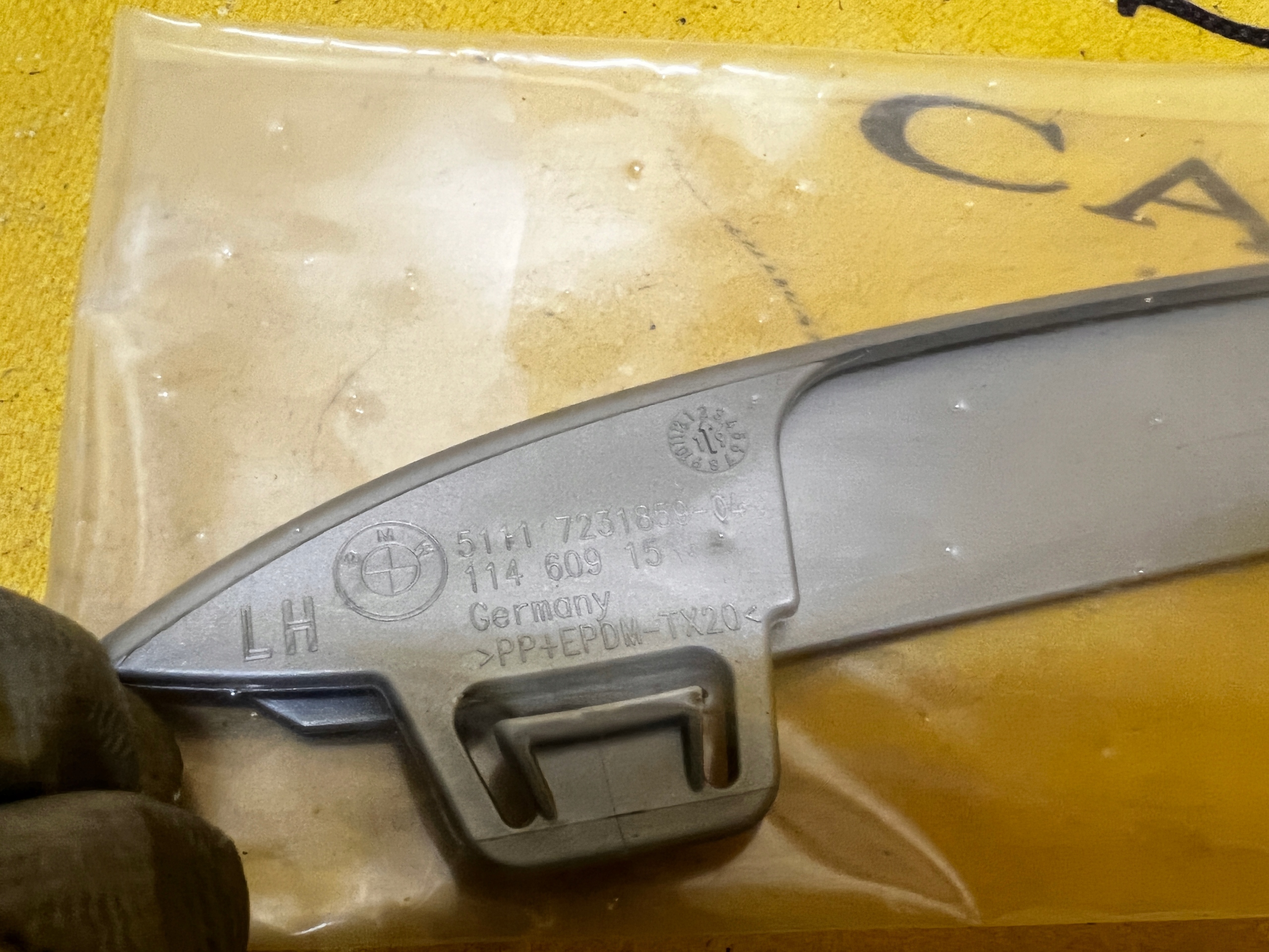 OSŁONA LISTWA PLASTIK ZDERZAKA PRZÓD LEWA BMW 5 F10 NOWA OEM