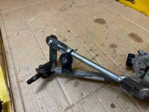 MECHANIZM SILNIK WYCIERACZEK PRZÓD DACIA DOKKER LODGY EU