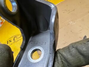 ZAWIAS DRZWI PRZÓD LEWY GÓRNY FORD EXPLORER MK6