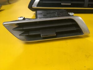 LEWA KRATKA NAWIEWU PEUGEOT 3008 P84 5008 P87 II