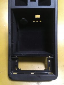 SCHOWEK WNĘKA PODŁOKIETNIKA INFINITI Q70 M M35 M37