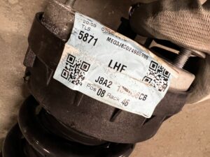 AMORTYZATOR PNEUMATYCZNY PRZÓD LEWY RANGE ROVER VELAR L560 2.0i BENZYNA